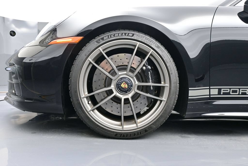 Certified 2024 Porsche 911 AWD/4WD image 6