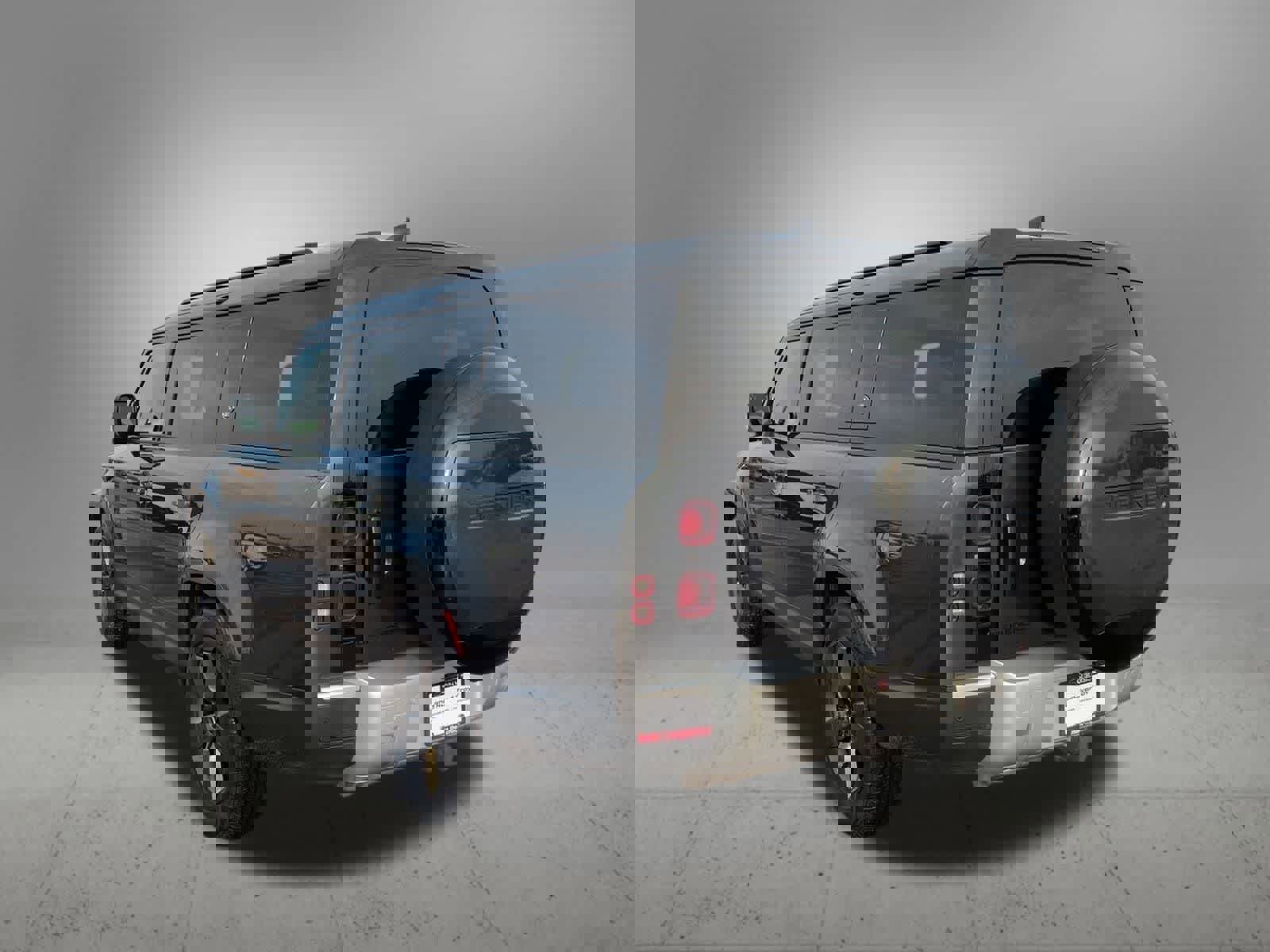 Used 2024 Land Rover Defender 130 S image 4