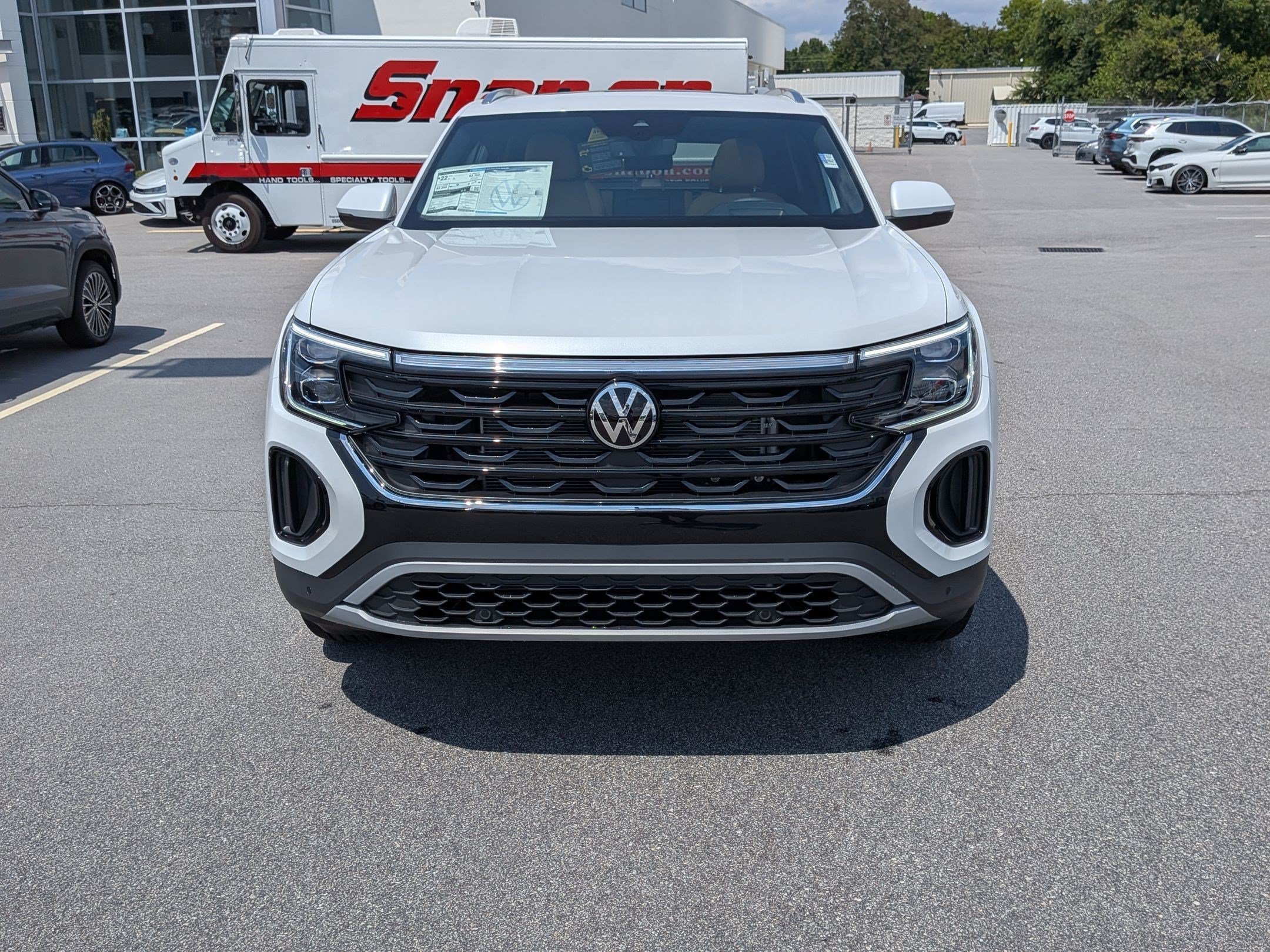 New 2026 Volkswagen Atlas Cross Sport SEL AWD/4WD image 8