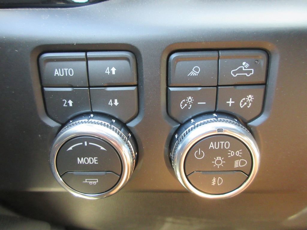 New 2026 GMC Sierra 1500 AT4X image 18