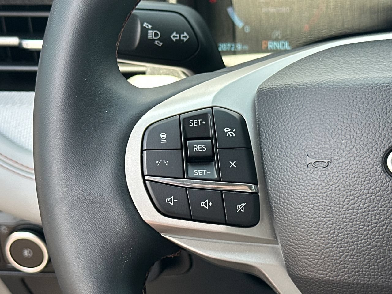 New 2026 Ford Explorer Active w/ Active Comfort Package RWD image 25