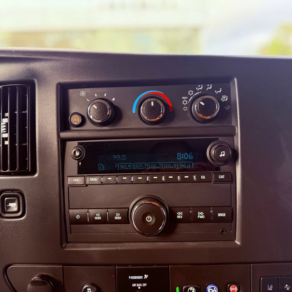 Used 2025 Chevrolet Express 3500 LT w/ LT Preferred Equipment Group image 11