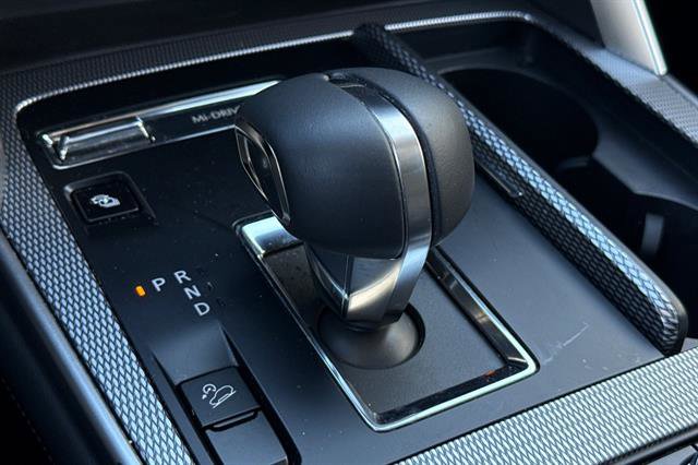 Certified 2025 MAZDA CX-90 Plug-In Hybrid w/Premium Sport image 23