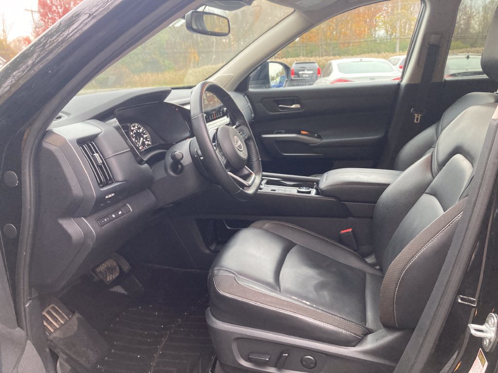 Used 2022 Nissan Pathfinder SL w/ SL Premium Package AWD/4WD image 12