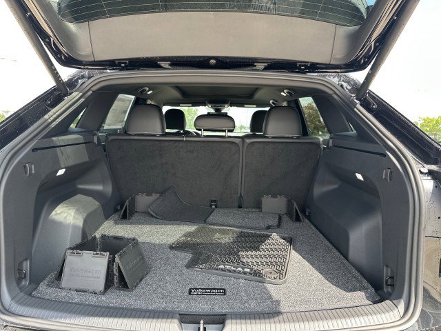 New 2025 Volkswagen Atlas Cross Sport SEL image 24
