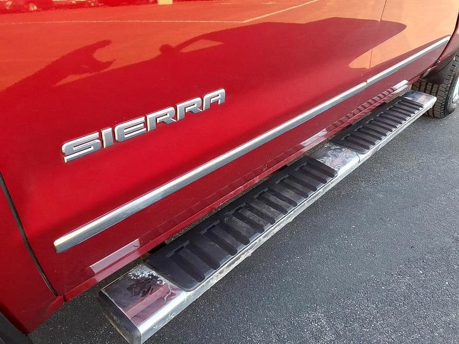 Used 2018 GMC Sierra 1500 SLT image 11