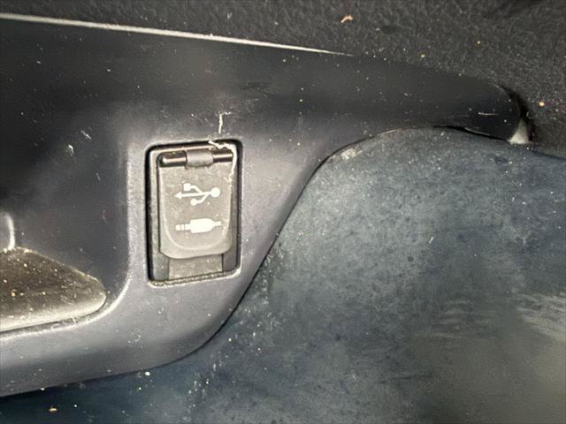 Certified 2019 Toyota C-HR LE FWD image 27