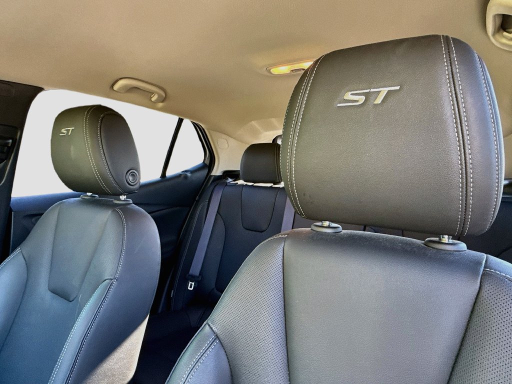 Used 2024 Buick Encore GX Sport Touring w/ Advanced Technology Package AWD/4WD image 13