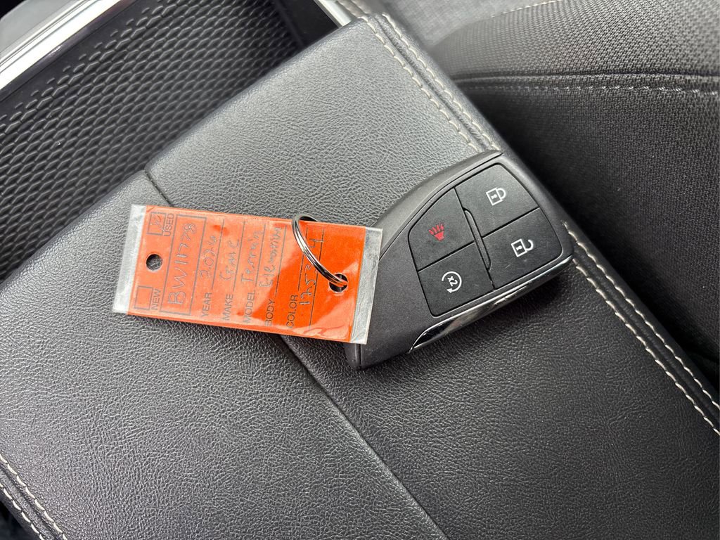 Used 2026 GMC Terrain Elevation image 38