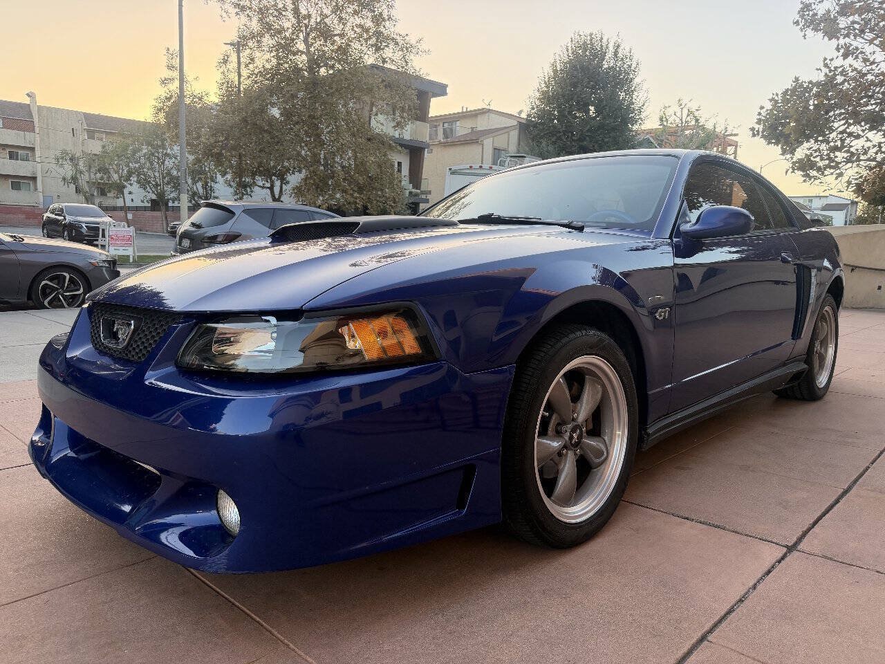 Used 2002 Ford Mustang GT RWD image 2