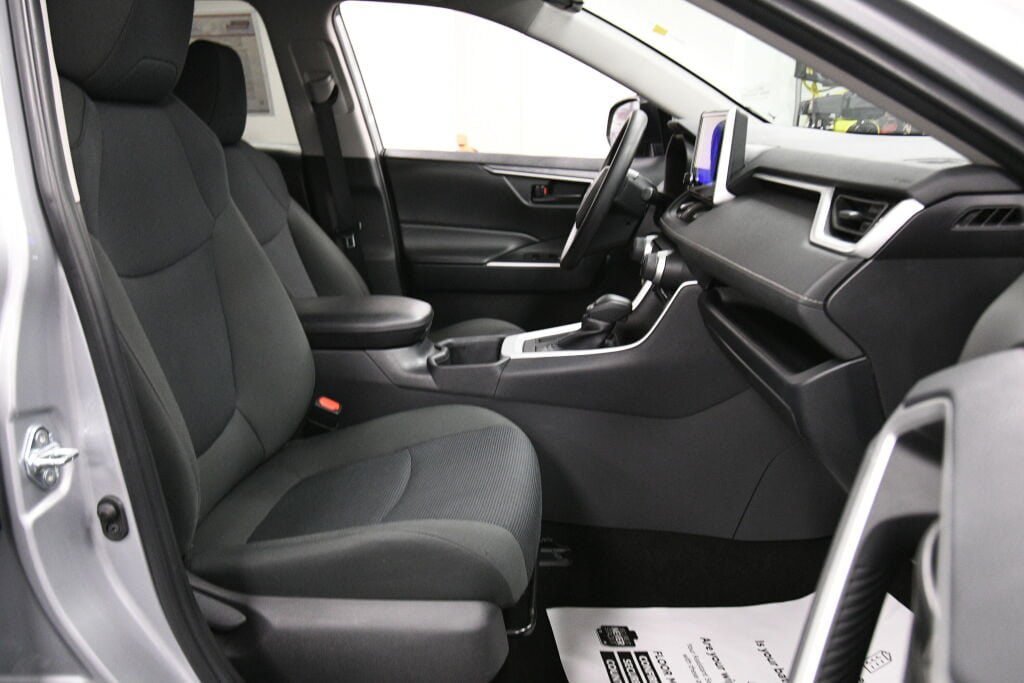 Used 2025 Toyota RAV4 LE FWD image 25