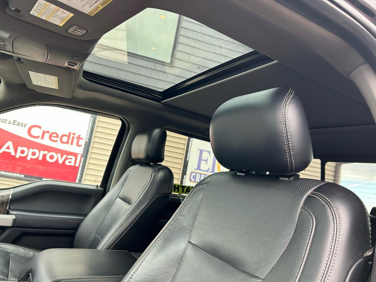 Used 2017 Ford F250 Lariat w/ Lariat Ultimate Package image 12