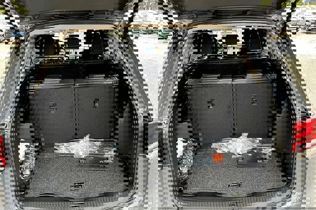 New 2026 Volkswagen Atlas SEL Premium R-Line image 15