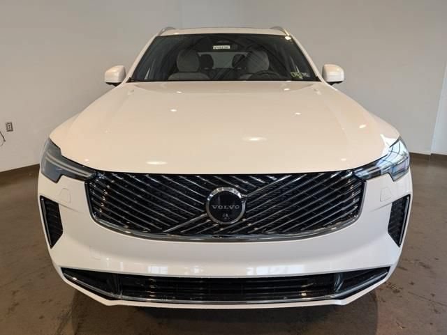 New 2026 Volvo XC90 B6 Ultra w/ Lounge Package AWD/4WD image 2