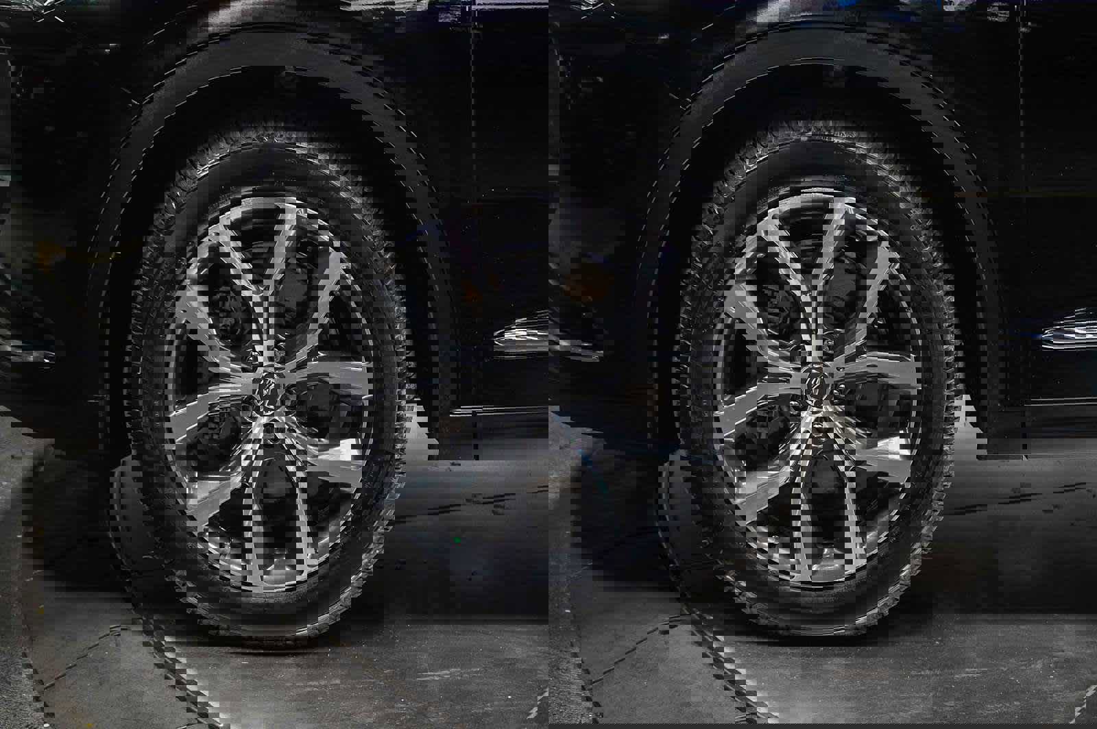 Used 2023 Acura MDX FWD w/ Technology Package image 10