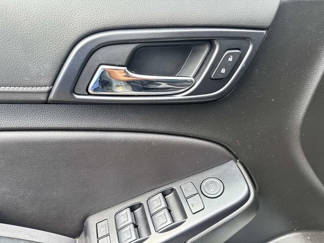 Used 2019 GMC Yukon SLT image 25