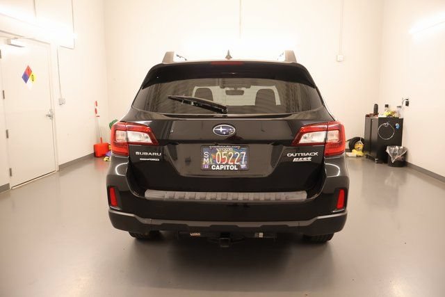 Used 2017 Subaru Outback 2.5i Premium AWD/4WD image 3