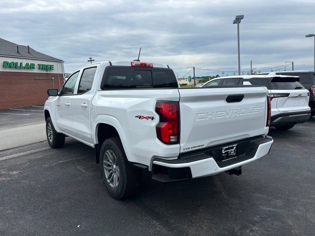 New 2025 Chevrolet Colorado LT w/ LT Convenience Package image 3