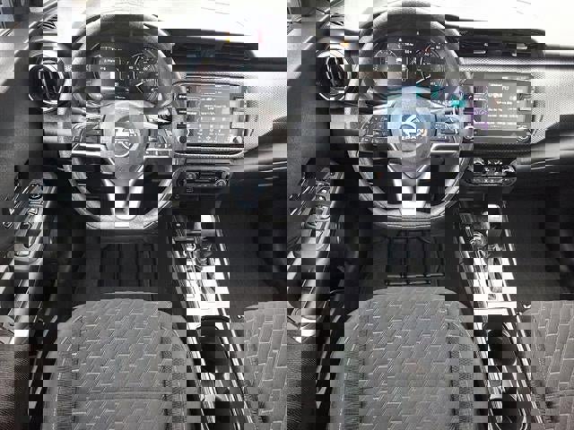 Used 2022 Nissan Kicks SV image 42