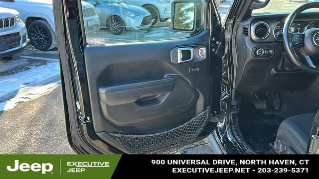 Used 2021 Jeep Gladiator Willys image 9