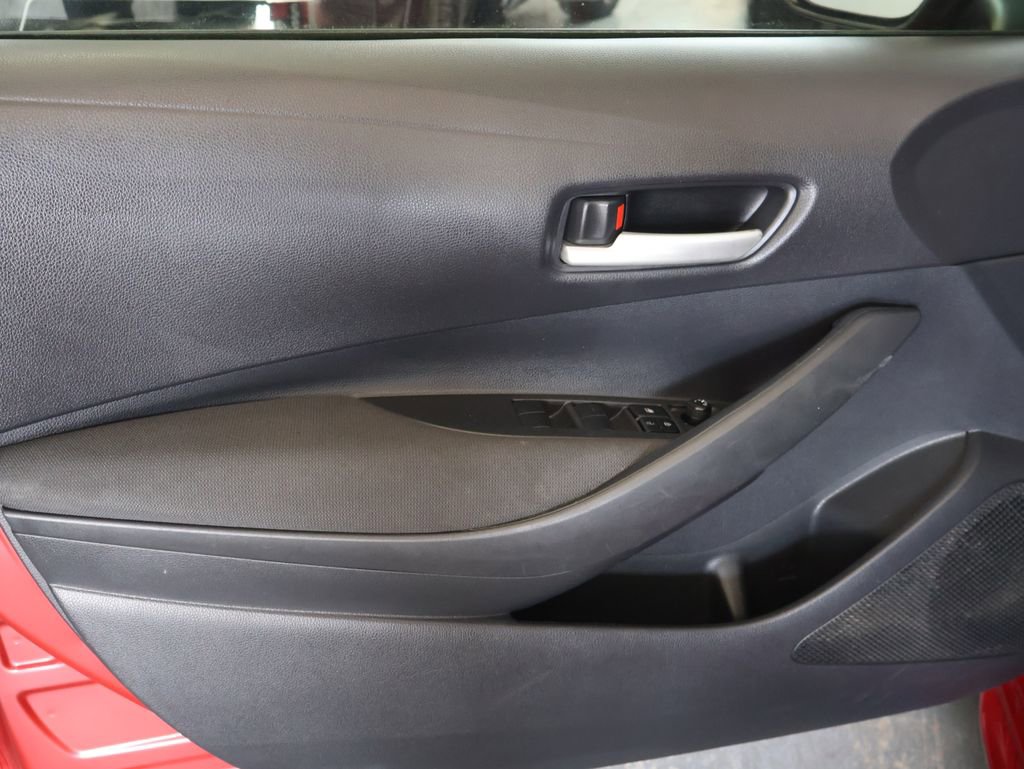 Used 2021 Toyota Corolla LE FWD image 16