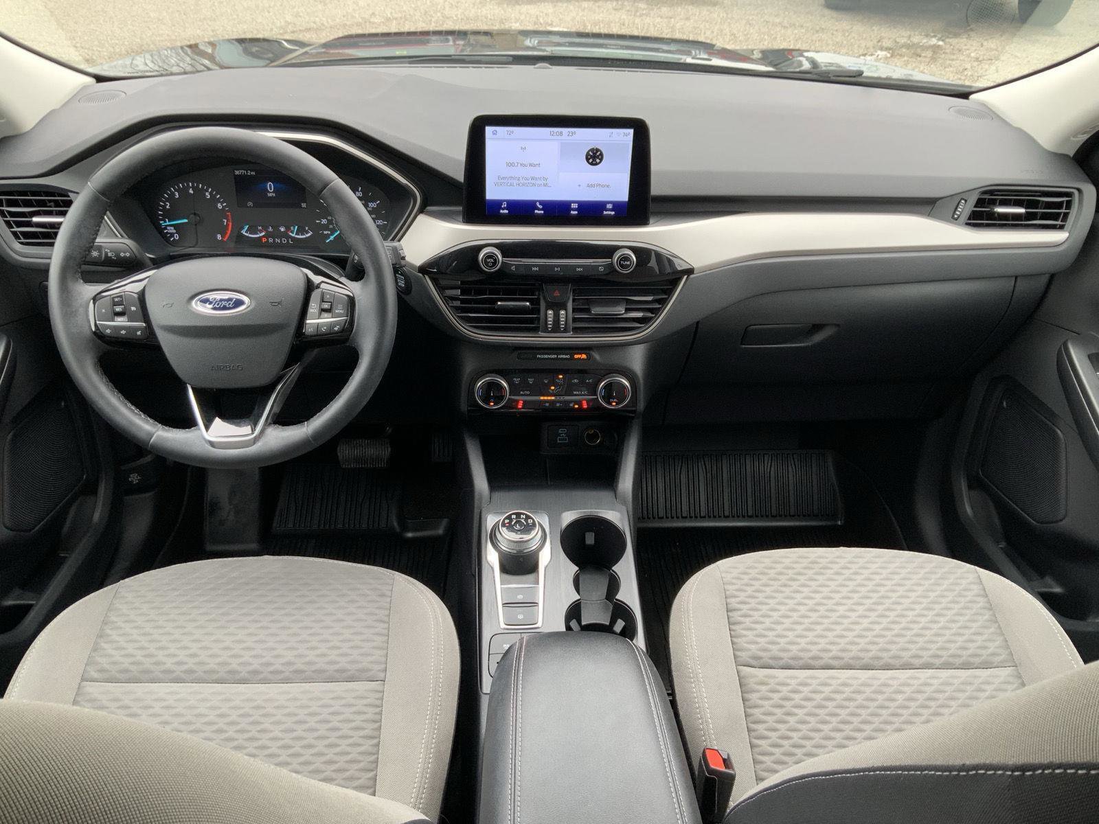 Used 2022 Ford Escape SE w/ Convenience Package image 48