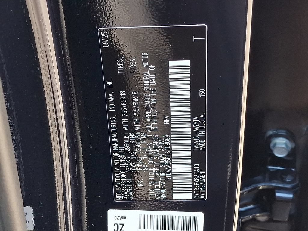 Used 2026 Toyota Grand Highlander AWD image 27