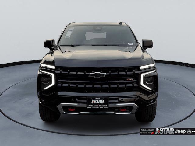 Used 2025 Chevrolet Suburban Z71 image 2