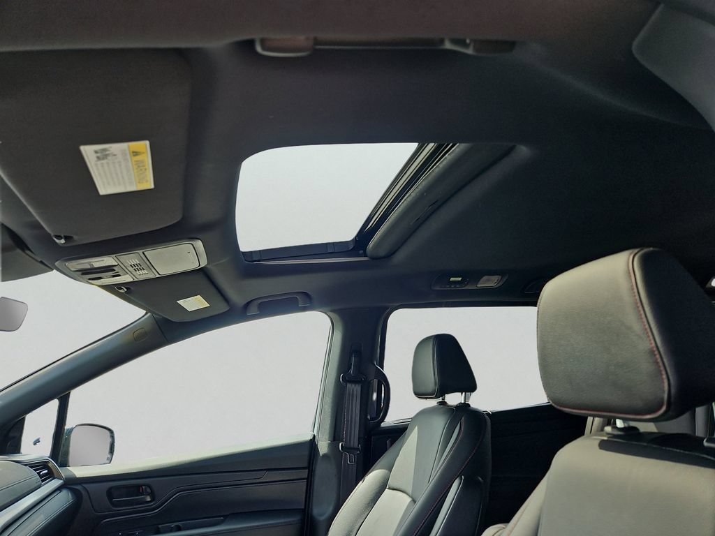 Certified 2026 Honda Odyssey Sport-L image 15