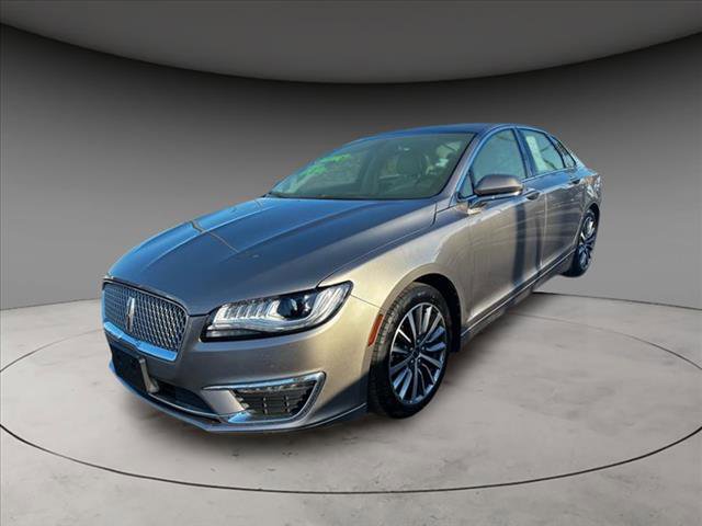 Used 2019 Lincoln MKZ Premiere image 1