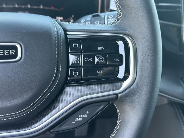 New 2026 Jeep Grand Wagoneer Summit AWD/4WD image 27
