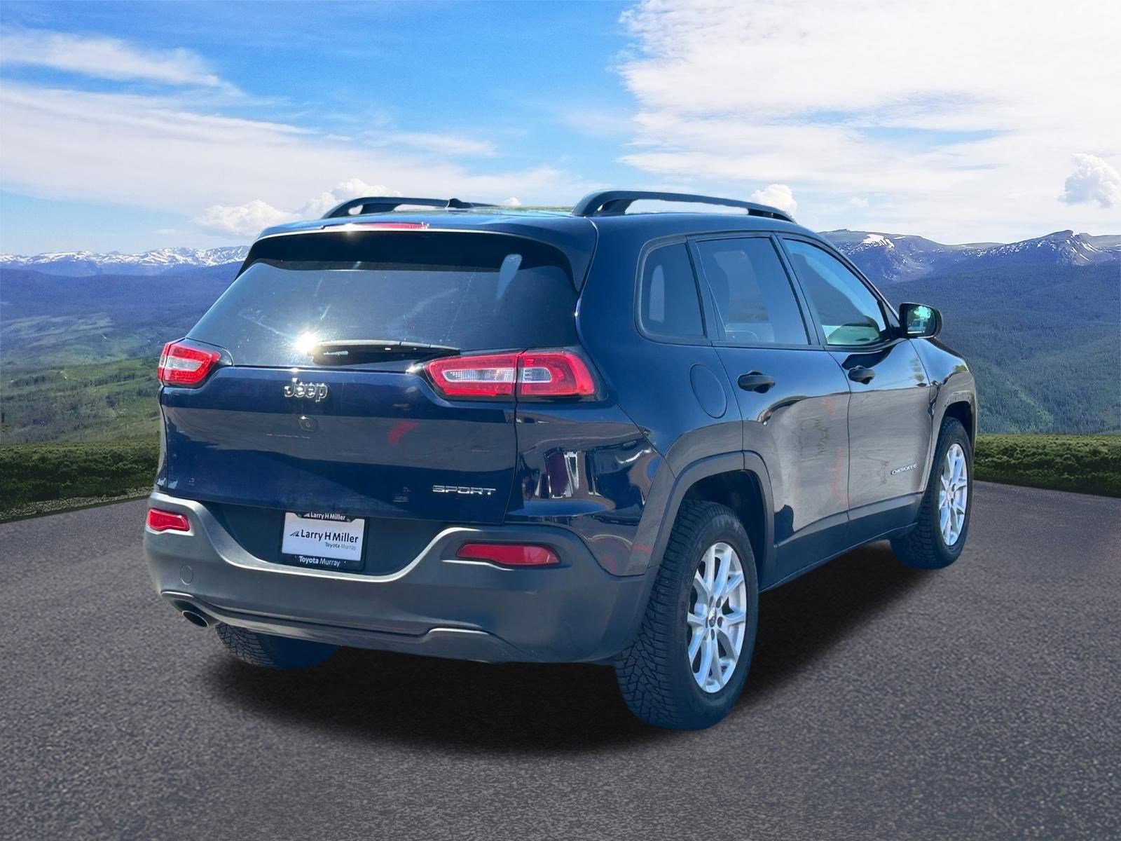 Used 2016 Jeep Cherokee Sport w/ Cold Weather Group FWD image 5