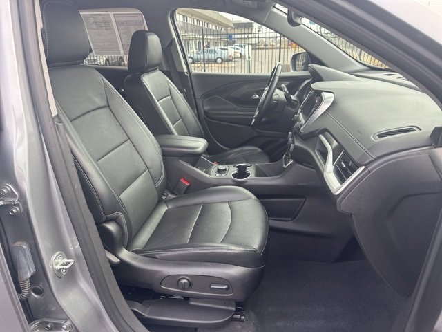 Used 2024 GMC Terrain SLT image 20