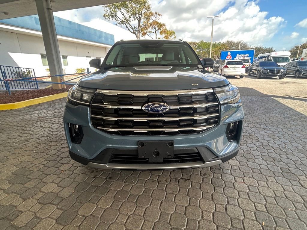 New 2026 Ford Explorer Active w/ Active Comfort Package image 8
