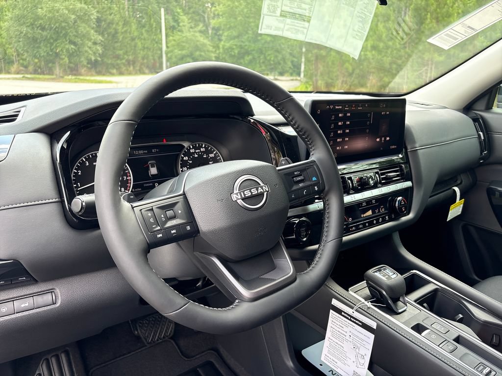 New 2026 Nissan Pathfinder SV w/ Cargo Package FWD image 10