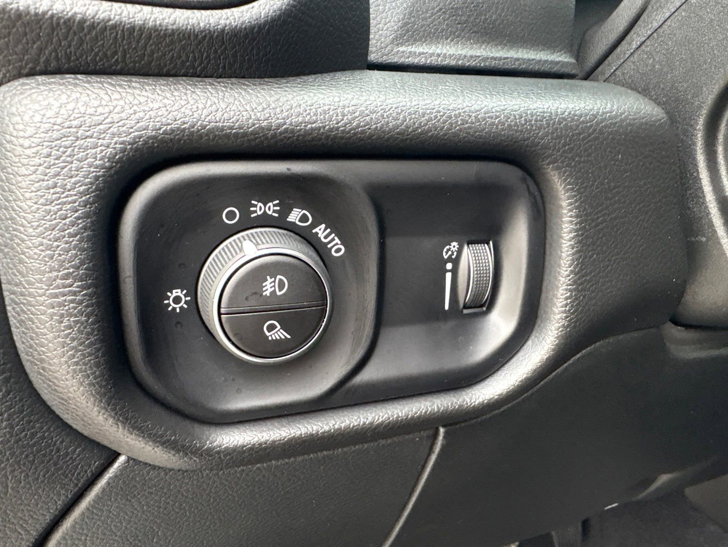 Used 2026 RAM 2500 Warlock AWD/4WD image 12
