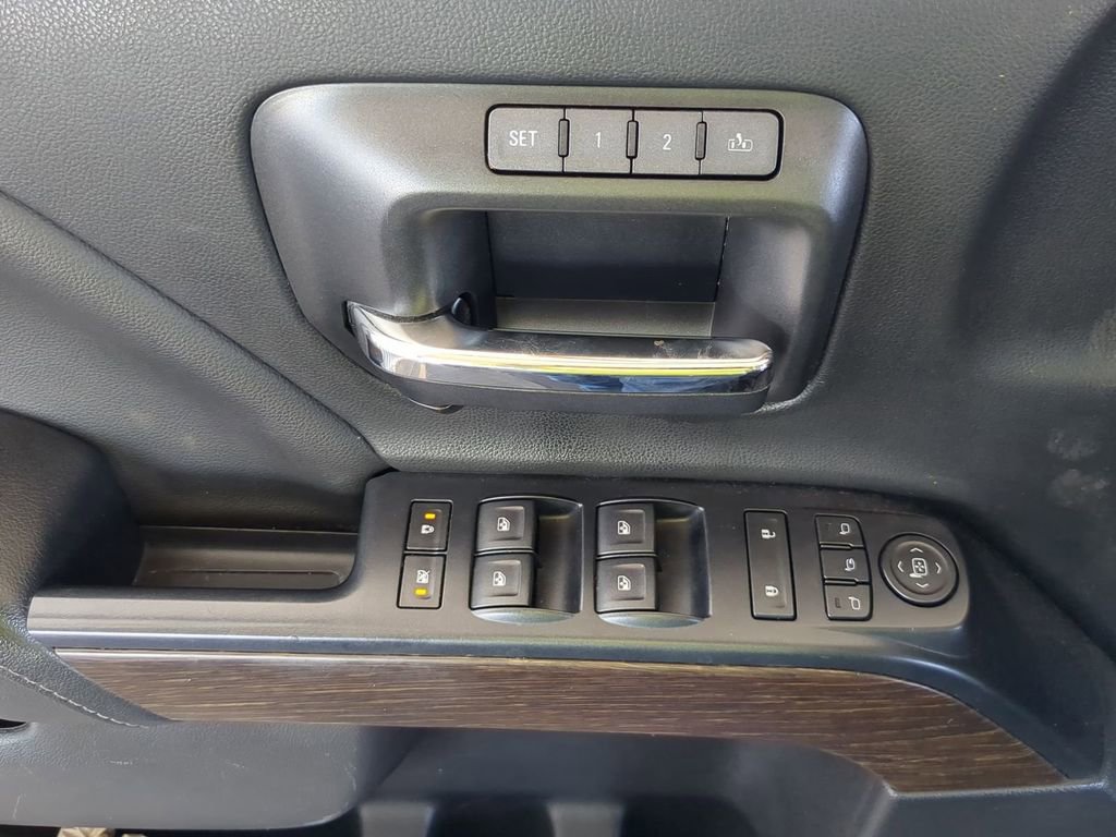 Used 2017 GMC Sierra 2500 Denali w/ Duramax Plus Package image 13