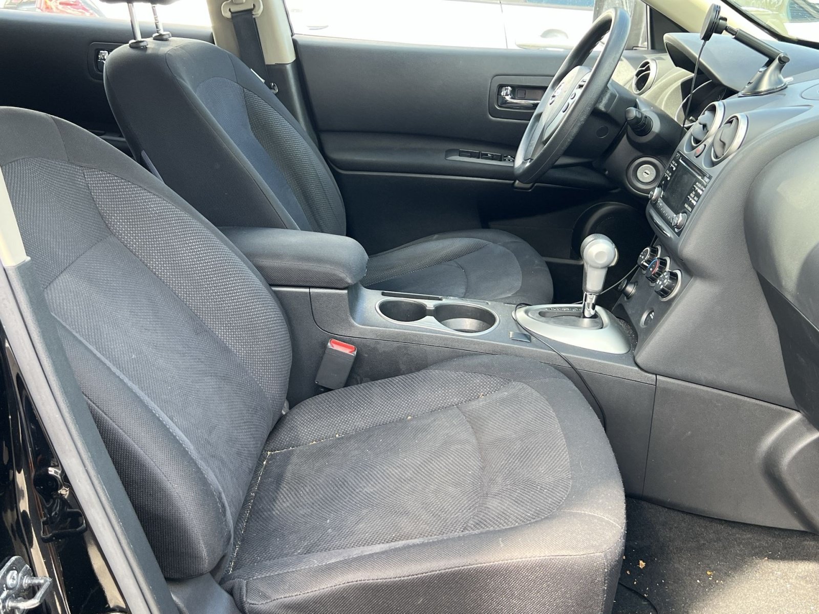 Used 2015 Nissan Rogue S w/ Convenience Package AWD/4WD image 24
