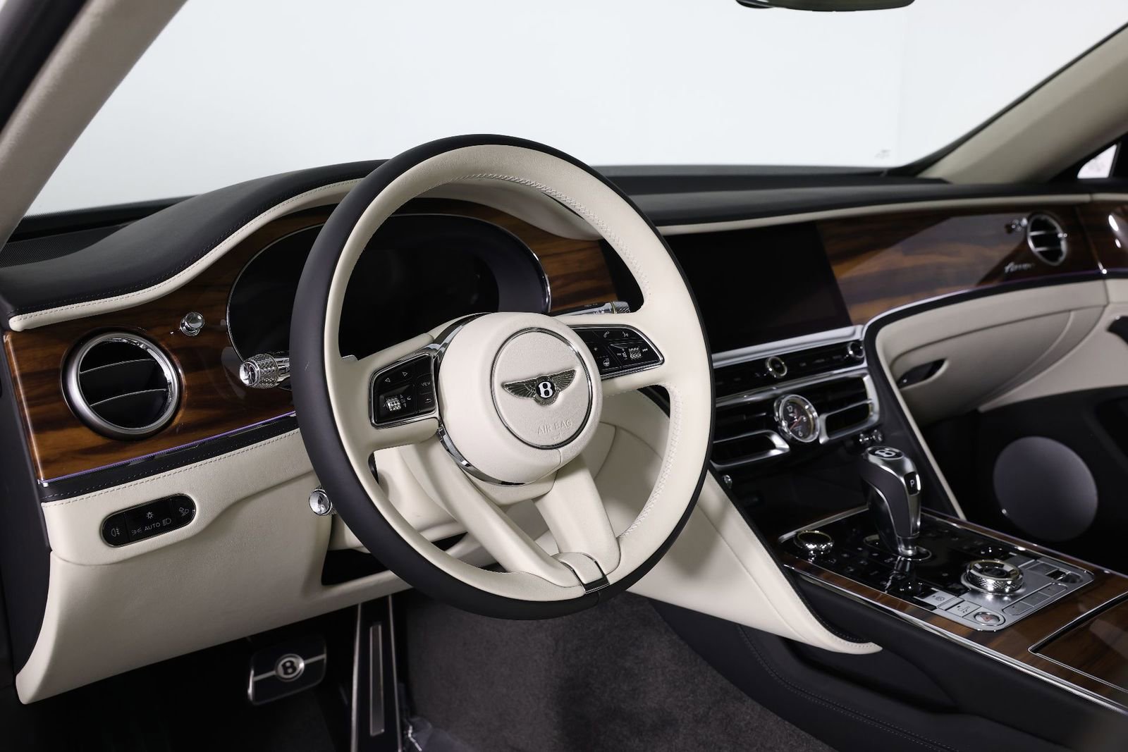 New 2026 Bentley Flying Spur image 19