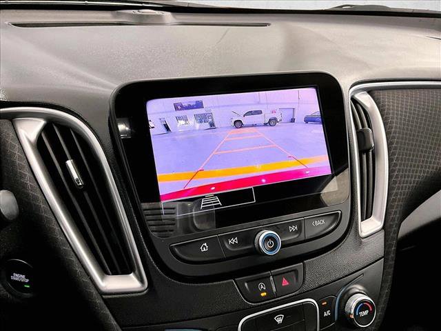 Used 2025 Chevrolet Malibu RS FWD image 23