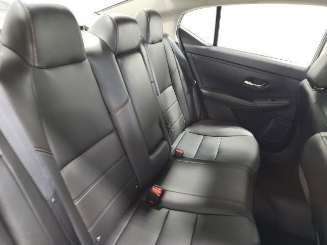 Used 2024 Nissan Sentra SR w/ SR Premium Package FWD image 19