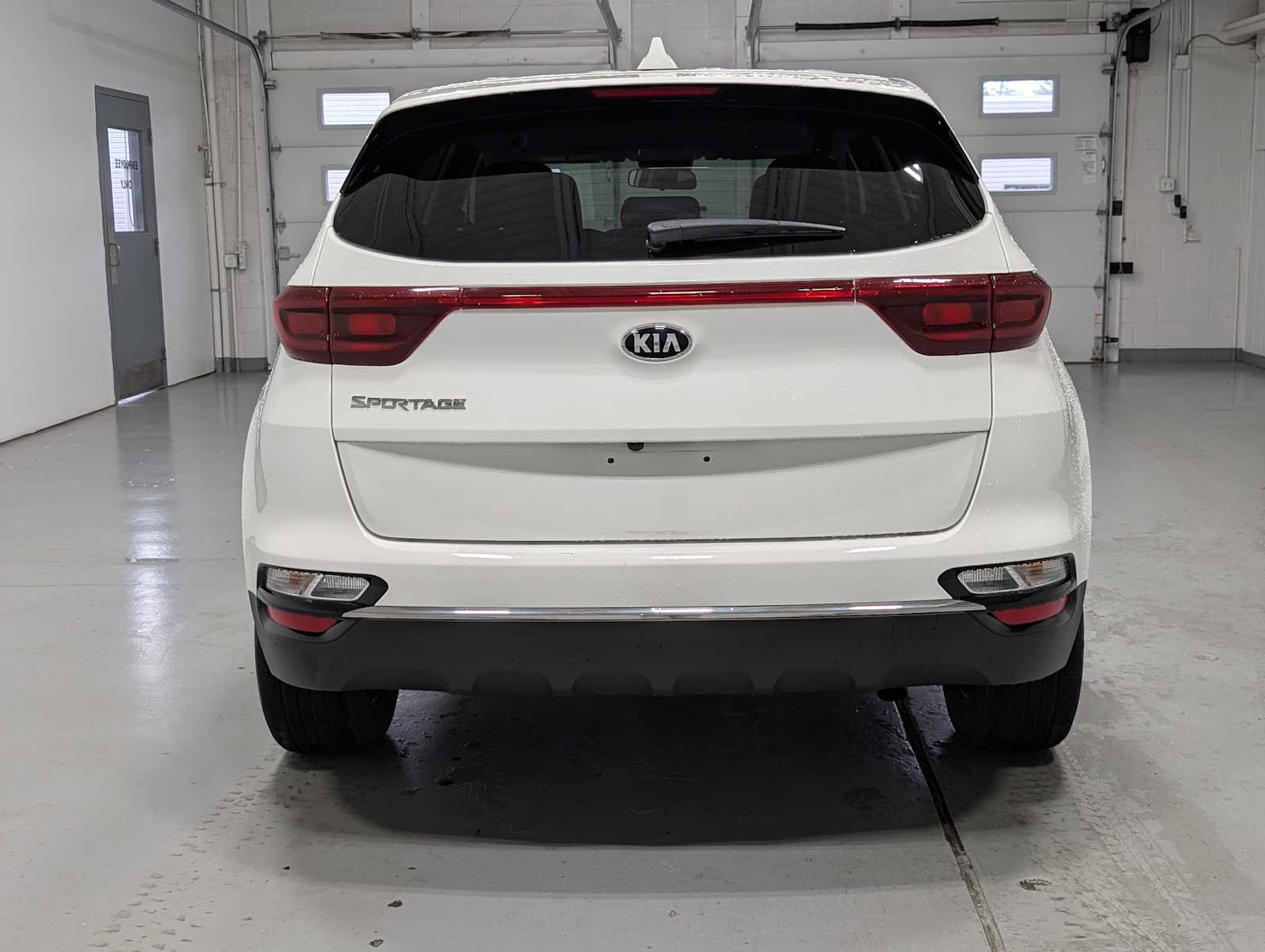 Used 2020 Kia Sportage LX AWD/4WD image 9