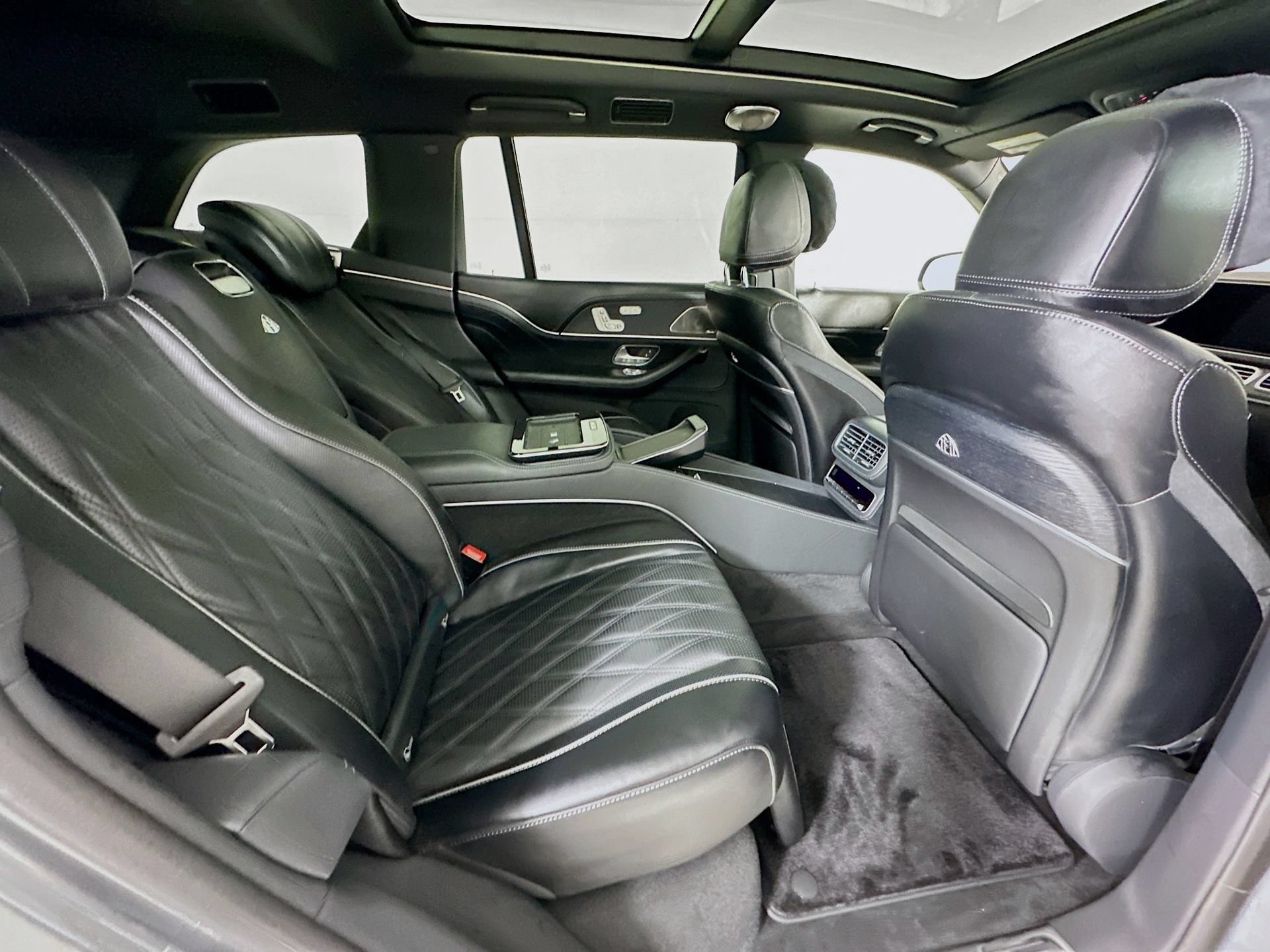New 2026 Mercedes-Benz Maybach GLS 600 4MATIC image 30