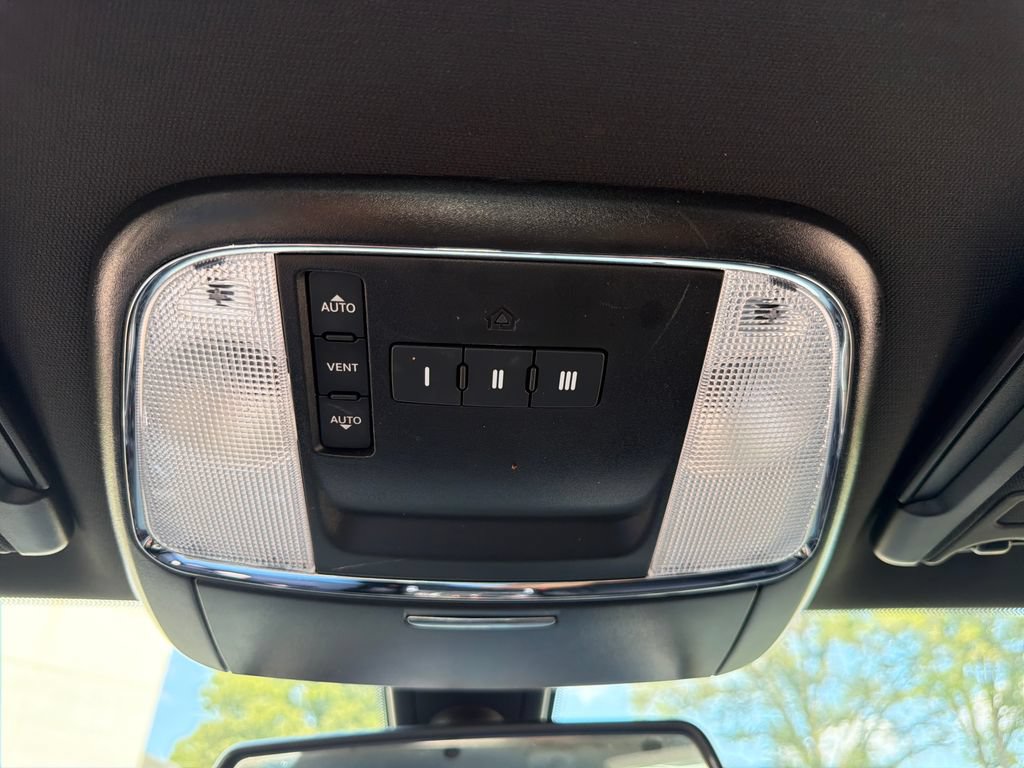 Used 2020 Dodge Charger Scat Pack RWD image 25