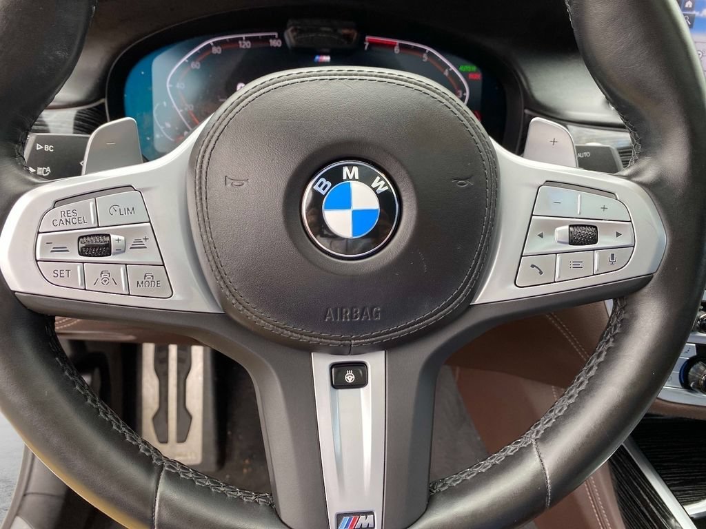 Used 2022 BMW 750i xDrive w/ Executive Package AWD/4WD image 17