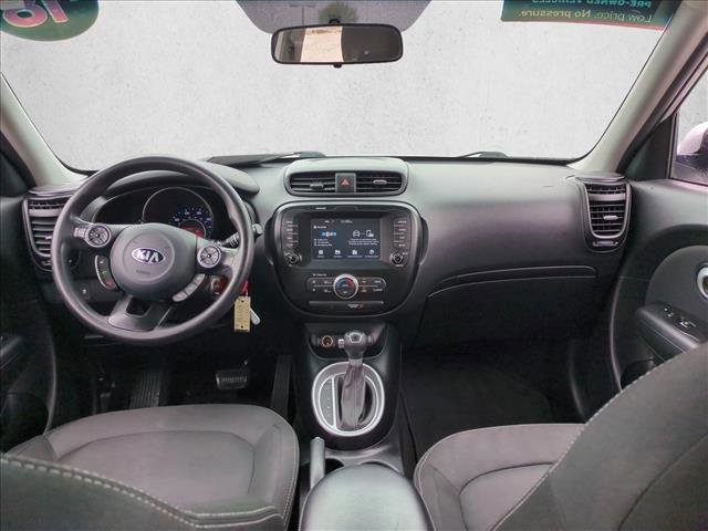 Used 2018 Kia Soul + FWD image 16