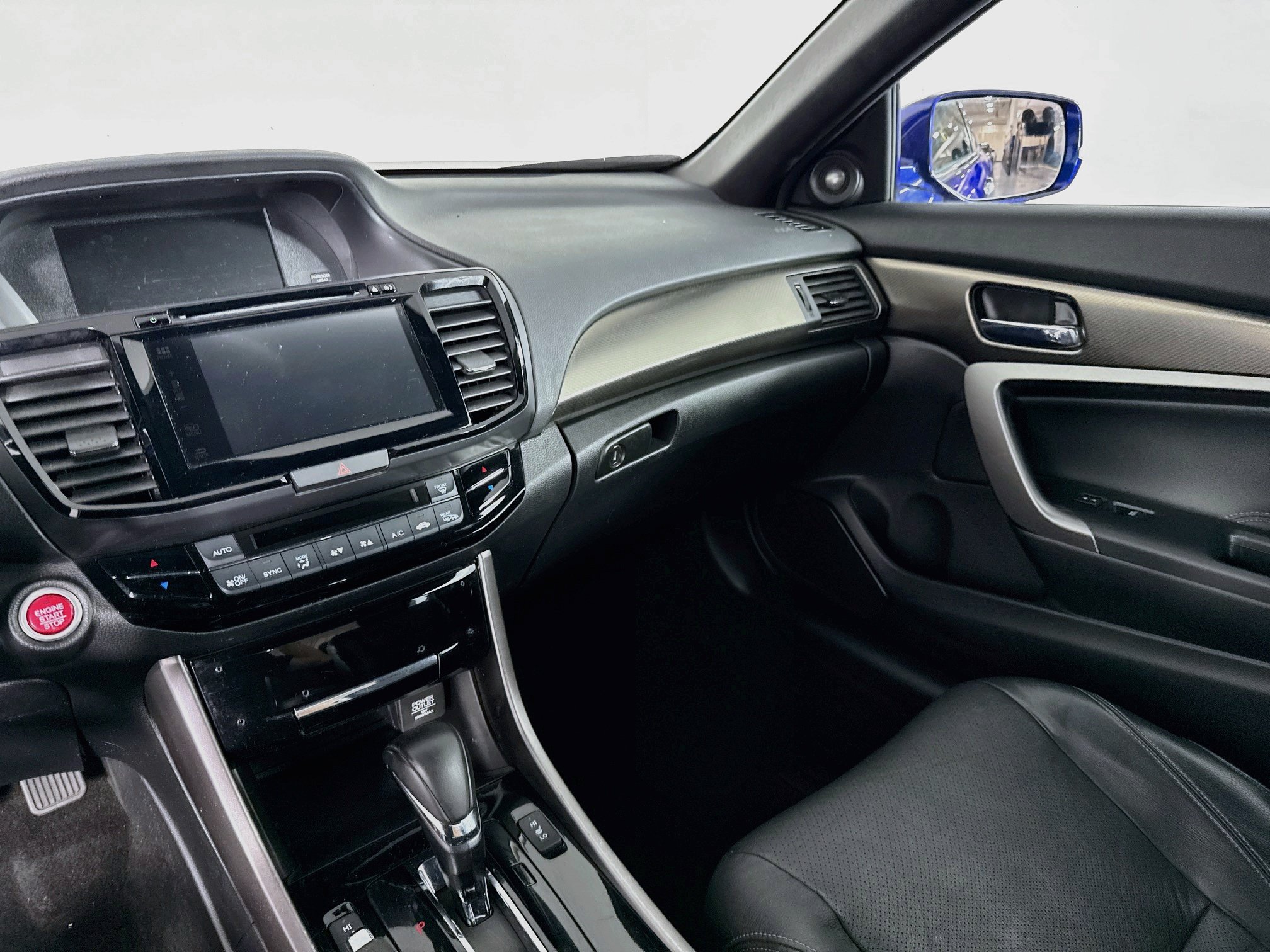 Certified 2017 Honda Accord EX-L image 23