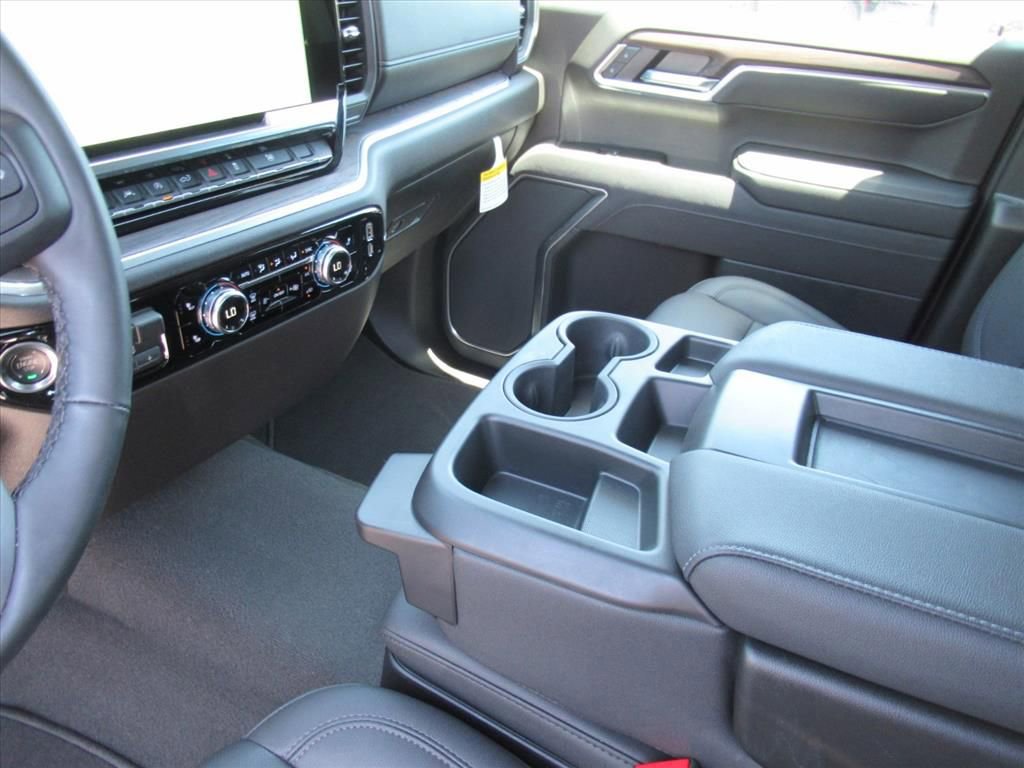 Used 2026 GMC Sierra 1500 SLT image 15