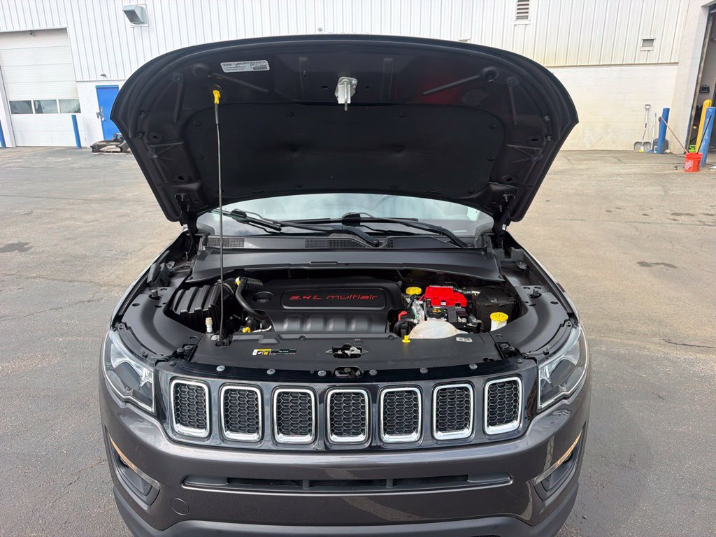 Used 2021 Jeep Compass Latitude w/ Convenience Group AWD/4WD image 37