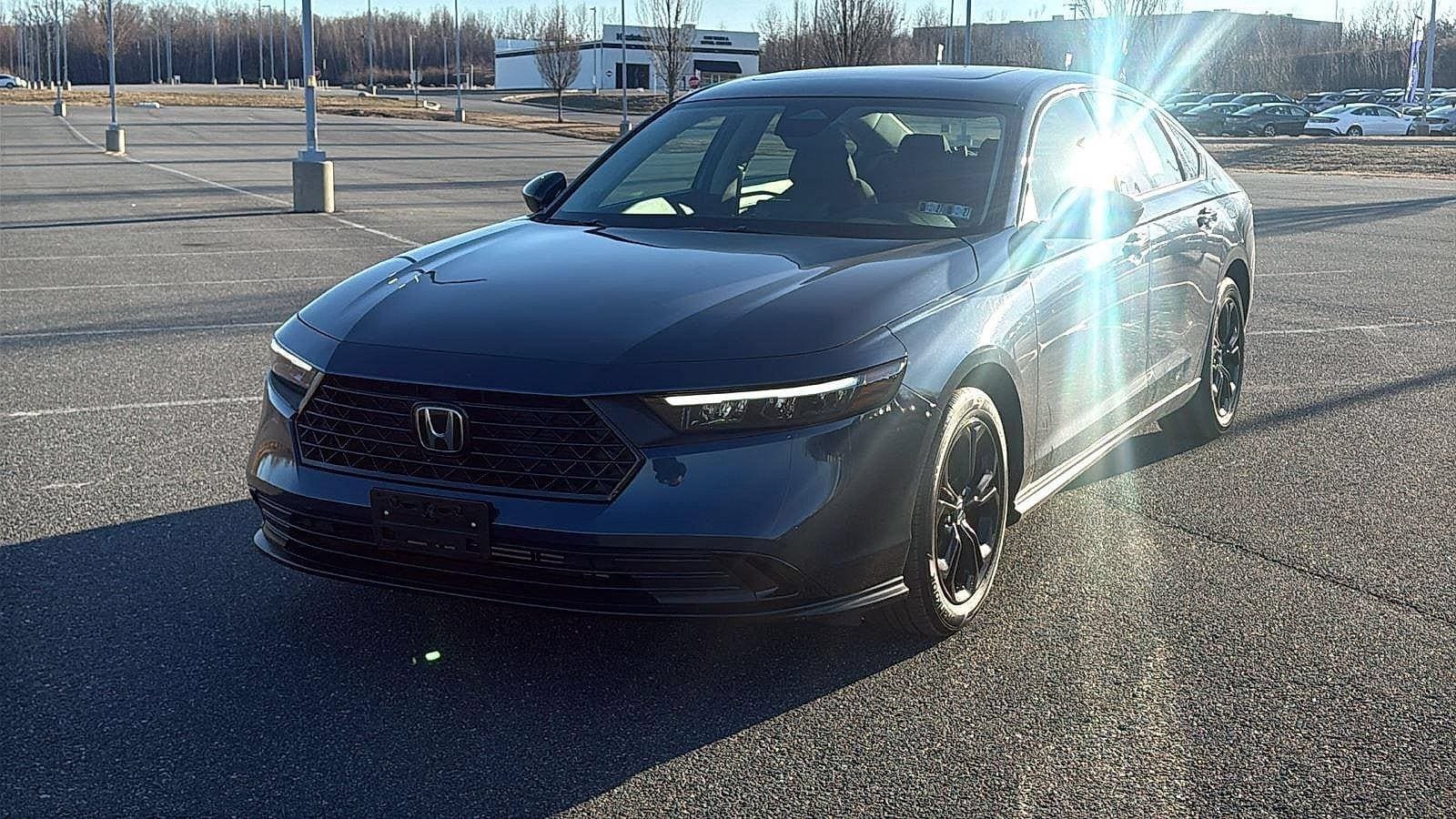Used 2025 Honda Accord SE image 15